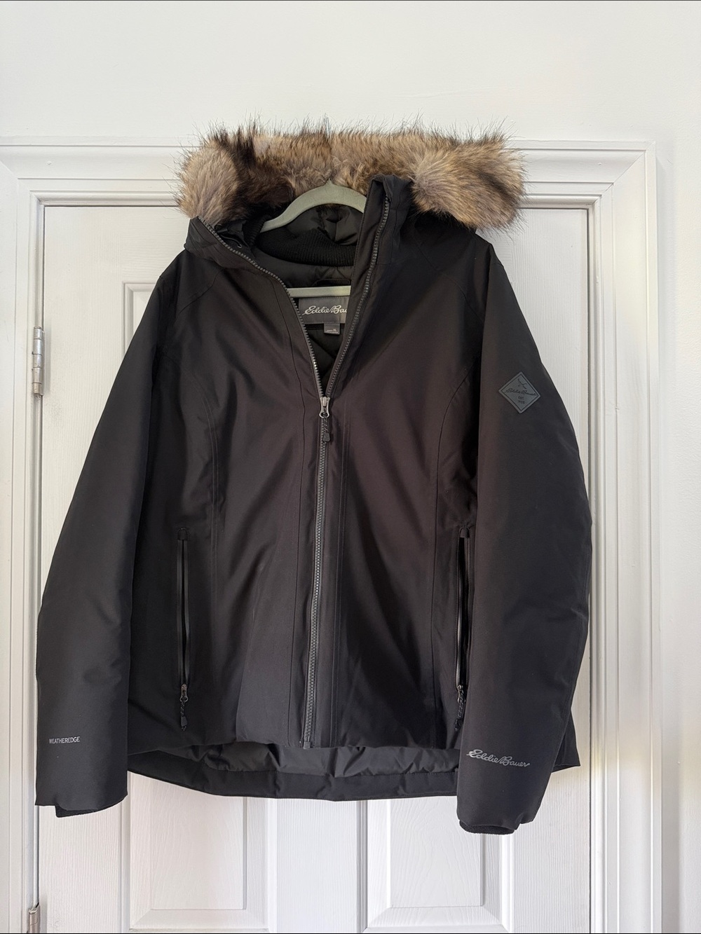 Women’s Eddie Bauer Black Hooded Insulated Down Ski Jacket with Faux Fur Trim